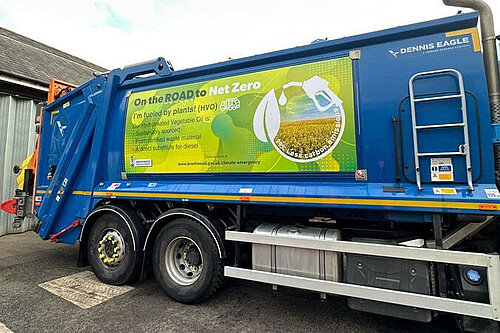 Rubbish Lorry using Hydrotreated Vegetable Oil (HVO)